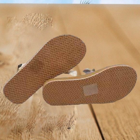 LUK*EES Oatmeal Colored Sandals NWT Womans Size 10 - Picture 4 of 8